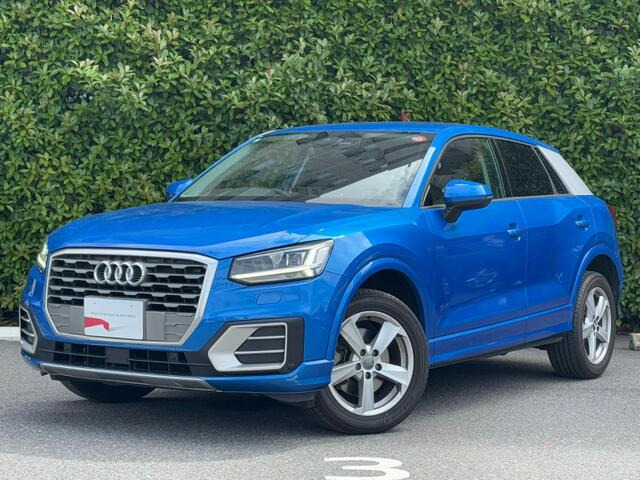 Q2 1.0 TFSI スポーツ 