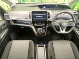 セレナ 1.2 e-POWER ハイウェイスター V 