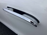 ドアのアフターハンドルは自動収納されます。