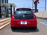 他の車にはないデザインをしていますね♪