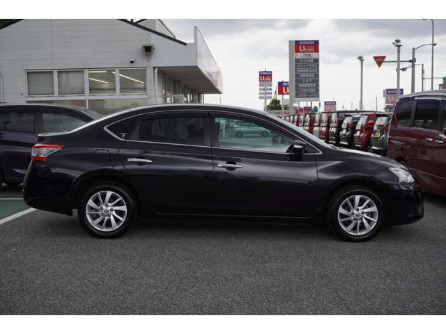 日産 シルフィ 1.8 G の中古車詳細 (61,000km, ブラック, 千葉県