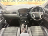 アウトランダーPHEV  Gナビパッケージ