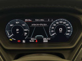 Audiは創業者であるホルヒの「いかなる時代においても第一級の素材を用い、操縦安定性に優れ、さらに進歩的なクルマの製造を目指す」という考え方に則り、こだわり抜かれたインテリアを目指しています。