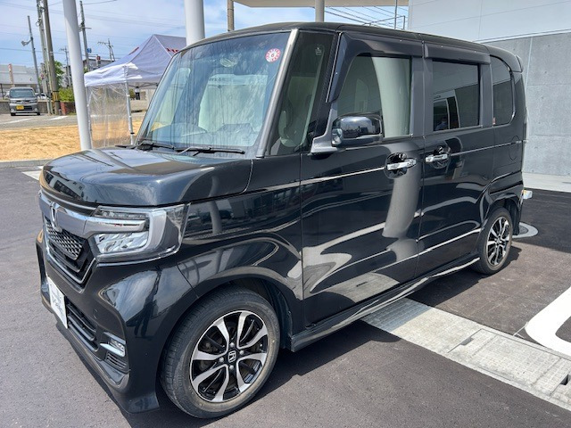 ホンダ N-BOXカスタム 