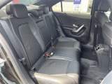 【後部座席】納車時には外装・内装清掃を行ってからご納車いたします。
