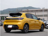 【中古車納車整備】専任メカニックによる2年定期点検相当の67項目の点検整備をご納車前に実施。主要な消耗部品は、点検の上必要であれば交換してご納車致します。