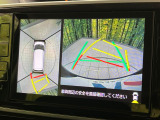 【パノラマモニター】専用のカメラにより、上から見下ろしたような視点で360度クルマの周囲を確認することができます☆死角部分も確認しやすく、狭い場所での切り返しや駐車もスムーズに行えます。