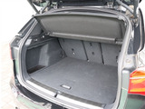 弊社でお車をご購入頂いたお客様は、一部車種を除いて【オイル交換永久無料】となっております。※詳細はスタッフまでお問合せ下さい。