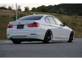 BMW 328i 入庫しました!TEINDampers ACシュニッツァーフロントスポイラー ナビ TV バックカメラ ETC スマートキー レザーシート 装備充実です!お気軽にお問い合わせください!