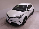 ★★★トヨタ認定中古車★★★ 1年間走行距離無制限の「ロングラン保証」が付いています。全国約5,000ヶ所のトヨタのお店で保証修理可能です。お出かけ先でも安心です。選べる延長保証もご用意しています。