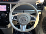 【ステアリングスイッチ】運転中、前方から目線をそらすことなく、オーディオ等の操作が可能な便利機能!安心&快適なドライブを演出してくれます♪