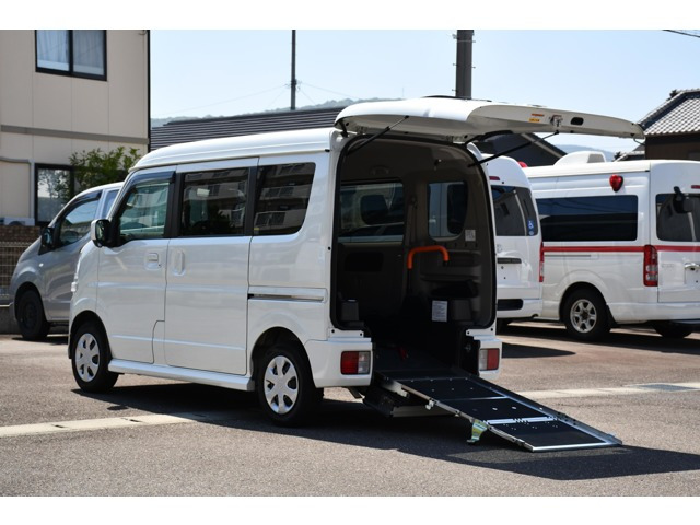 NV100クリッパーリオ  チェアキャブ ハイルーフ