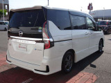 セレナ 1.2 e-POWER ハイウェイスター V 