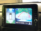 【アラウンドビューモニター】専用のカメラにより、上から見下ろしたような視点で360度クルマの周囲を確認することができます☆縦列駐車や幅寄せ時に活躍してくれます♪
