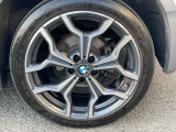 自動車保険も純正のクオリティを。BMWの正規ディーラーのみが取り扱い可能な、BMW専用自動車保険。専任のスタッフが皆様のカーライフを24時間365日サポート致します。