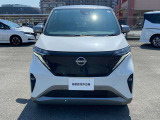 LEDヘッドライトですのでめちゃ明るいです。