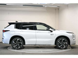 アウトランダー PHEV 2.4 P 4WD 