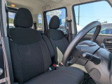 ◆運転席まわり。前方位で視界が広く、気持ちよくて、運転しやすい、室内空間です!