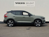 ◆サイド/流麗なプロポーションはVOLVO車の真骨頂。「美しいものと共にありたい」というオーナーの願いを満たします
