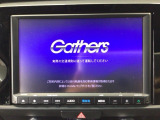 Honda CONEECT対応で、更に便利が広がったナビディスプレーです♪また、フルセグTVの他にDVD/CDプレーヤーを装備♪もちろんFM/AMラジオもお聞きいただけますよ♪