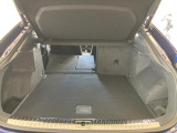 荷室空間はリヤシートを倒すことでさらに大きく拡張することが可能。