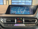 iDriveはナビの機能に加え、ミュージックコレクション、車両状態の確認、設定の変更等が操作可能です。