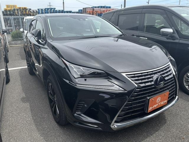 NX 300h バージョンL R2登録オーカー革シートop18AWメーカーナビ