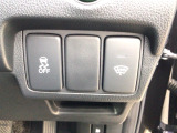【VSA】ブレーキ時の車輪ロックを防ぐABS、加速時などの車輪空転を抑えるTCS、旋回時の横滑り抑制の3つの機能をトータルに制御!予期しないクルマの挙動の乱れを防ぐ安全装備です♪