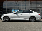 3シリーズセダン 320d Mスポーツ 4WD 本革シート