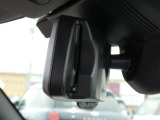 ETC一体型の自動防眩機能付きバックミラー!後続車のヘッドライトの眩しさを自動で軽減してくれます!