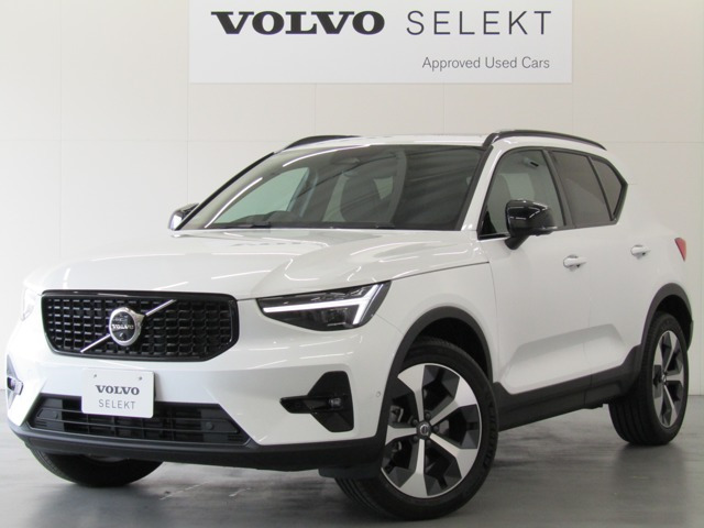 XC40 ウルトラ B4 AWD ダークエディション 4WD 
