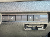 気になる車はすぐにお問い合わせください!画面右側の0066から始まる無料ダイヤルからお問い合わせ下さい!専門スタッフがお車のご質問にお答えいたします!