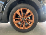 20555R17タイヤにCopperStyle専用カラーのアルミホイールを装着しております。