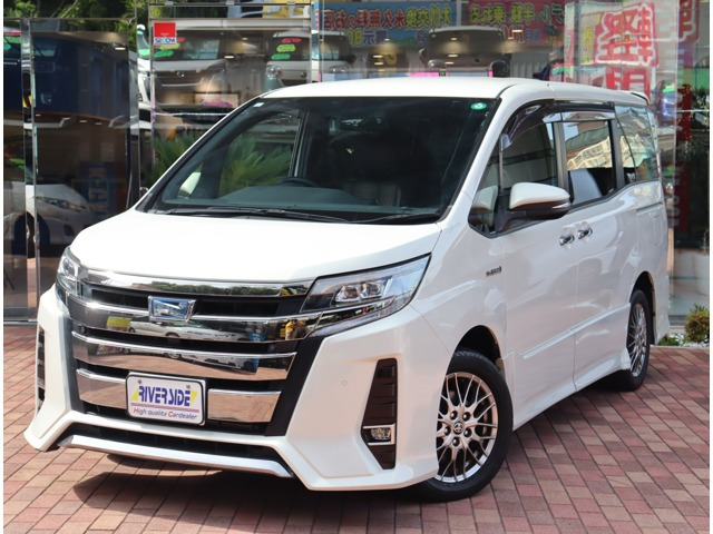 トヨタ ノア 1.8 ハイブリッド Si W×B II
