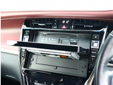 【車屋】として、長く車業界に従事した経験豊富なスタッフが多数在籍しております。