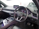 Q7 3.0 TFSI クワトロ アダプティブ エアサスペンション 4WD 4WD 本革シート