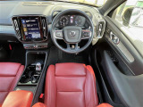 XC40 T4 AWD インスクリプション 4WD 4WD 本革シート