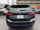 ご納車前には、BMWを熟知したメカニックによる100項目の点検・整備を行います。不具合箇所、交換時期に達している部品に関しましては、全て当社負担で交換してからのご納車となります。
