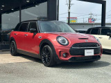 人と違っても、信じる道を走り続ける。違いを否定するのではなく、リスペクトする。MINIは、その一人ひとりの違いをパワーに変えて進化し続けてます