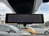 荷物をたくさん載せても後ろの確認が出来る便利なスマートルームミラー!
