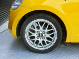 ホイールはBBS、タイヤはヨコハマ ADVAV FLEVA 165/50R15を装着。