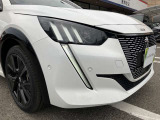 LEDヘッドライトですよ。