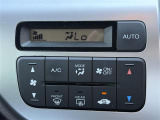 車内温度を感知して自動で温度調整をしてくれるのでいつでも快適な車内空間を創り上げます!