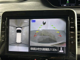 【 全方位カメラ 】上から見下ろしたように駐車が可能です。安心して縦列駐車も可能です。