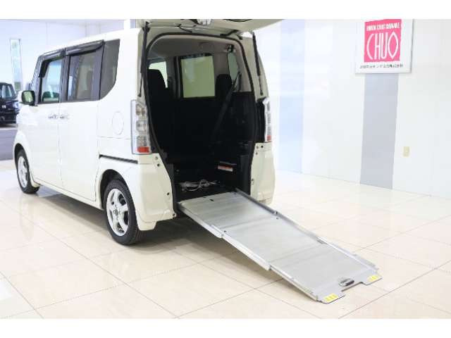 N-BOX+ G Lパッケージ 車いす仕様車 