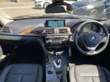 3シリーズセダン 320i ラグジュアリー 