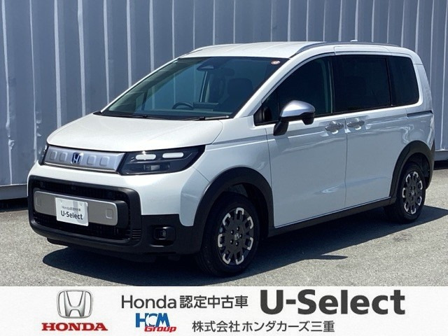 フリード 1.5 e:HEV クロスター 4WD 