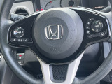 【クルーズコントロール】搭載車です。アクセルペダルを踏み続けることなく一定速度で走り続けられるので高速道路での運転による疲労軽減やアクセル操作を減らして燃費向上にも繋がります。