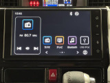 【純正9型ディスプレイオーディオ】大画面で高い視認性を誇り、操作しやすいインターフェースが特徴のディスプレイオーディオです。Apple CarPlay/AndroidAutoにも対応。