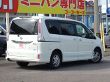 セレナ 2.0 ライダー ブラックライン 4WD 